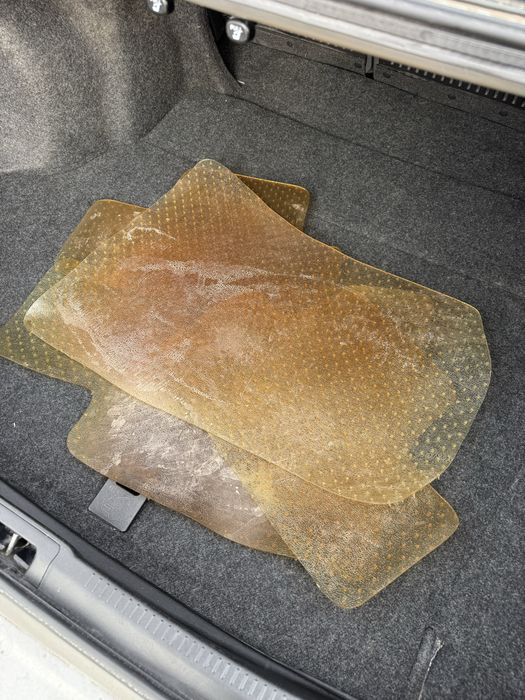 Полик на камри