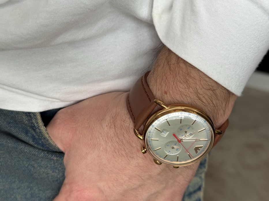 Emporio Armani оригинален часовник