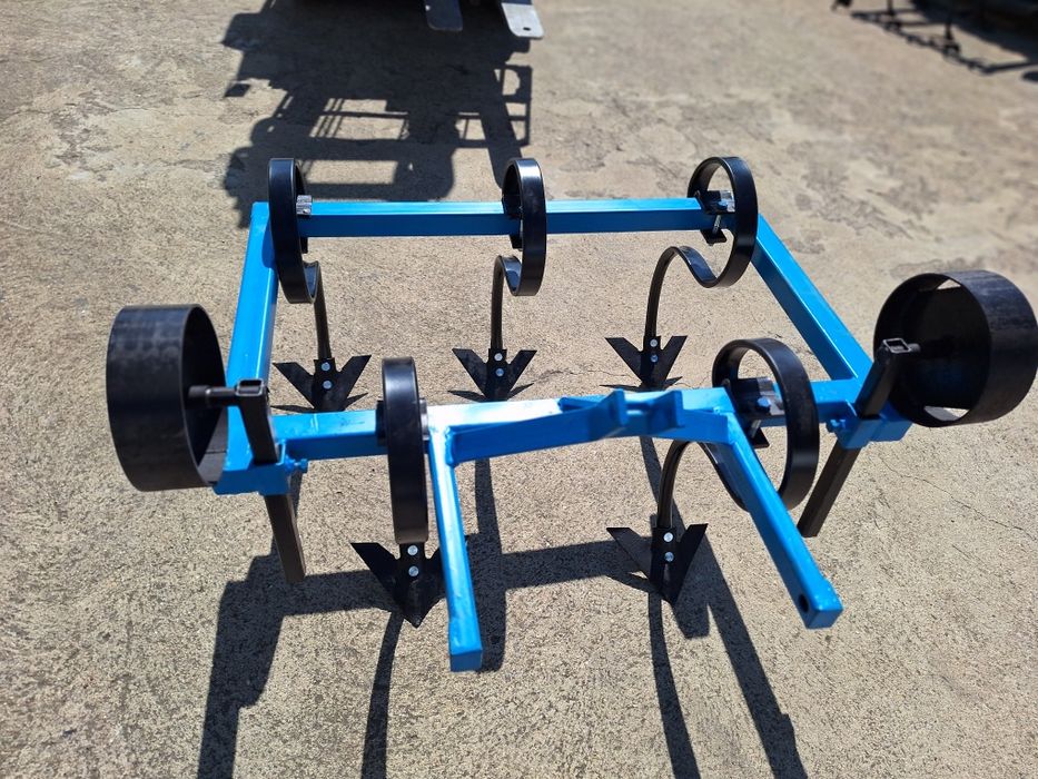 земеделска техника Плугове и Култиватори