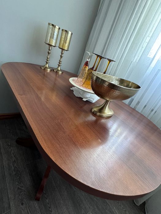 Стол и 4 стула из чинары. Овальный