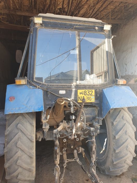 MTZ 80.1 lazerni yer tekislagichi bilan