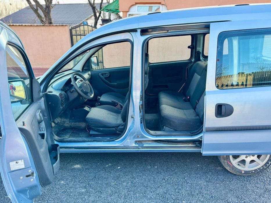 Vand / schimb opel combo 1.3 2008