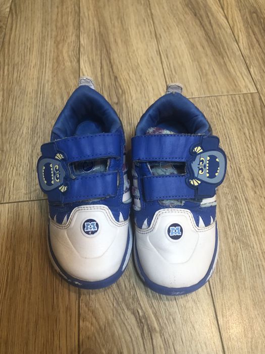 Кроссовки детские