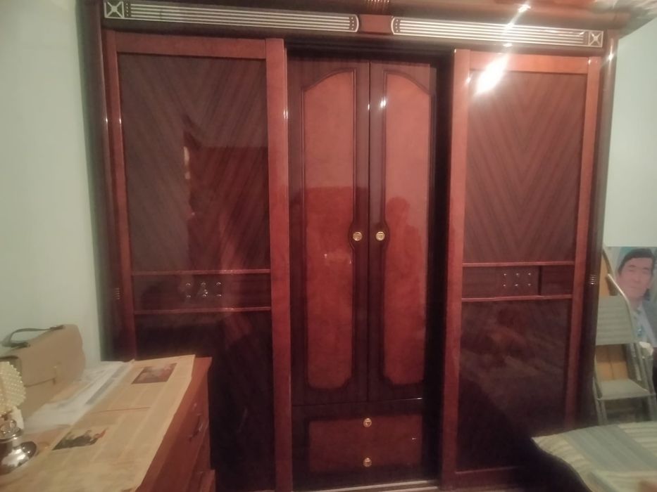 Спальный гарнитур продаётся  б/у