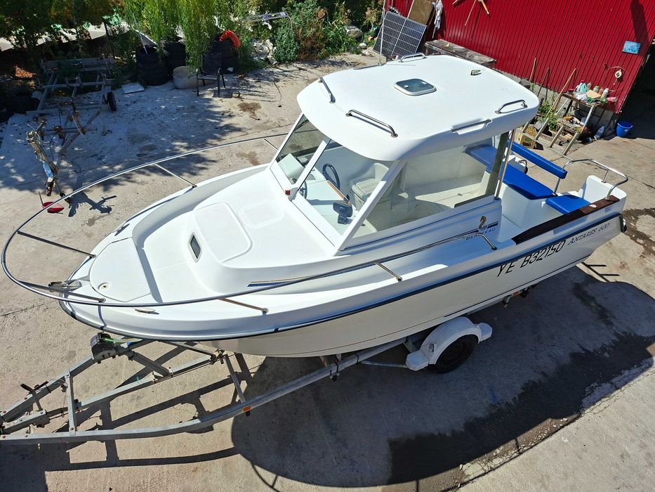 Beneteau Antares 600 Pilothouse