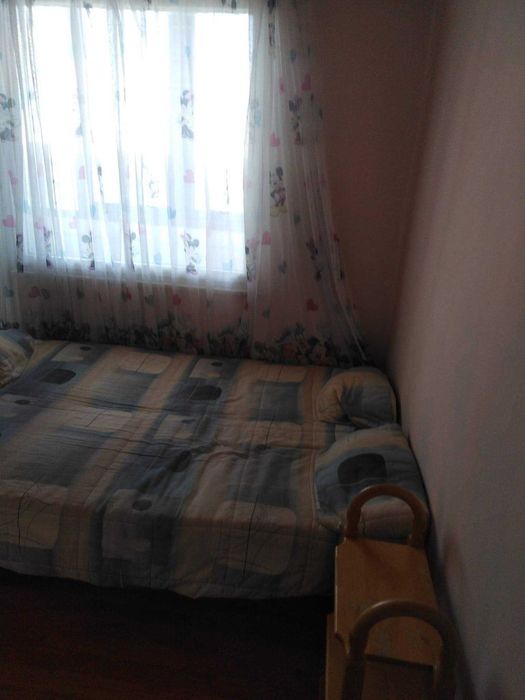 Дава се под наем Двустаен апартамент в Бургас, Меден рудник - зона А - 66 кв.м за 175 € - Снимка #1