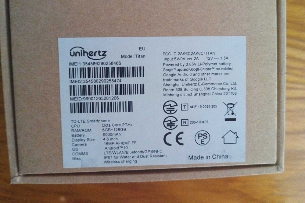 Telefon Unihertz Titan