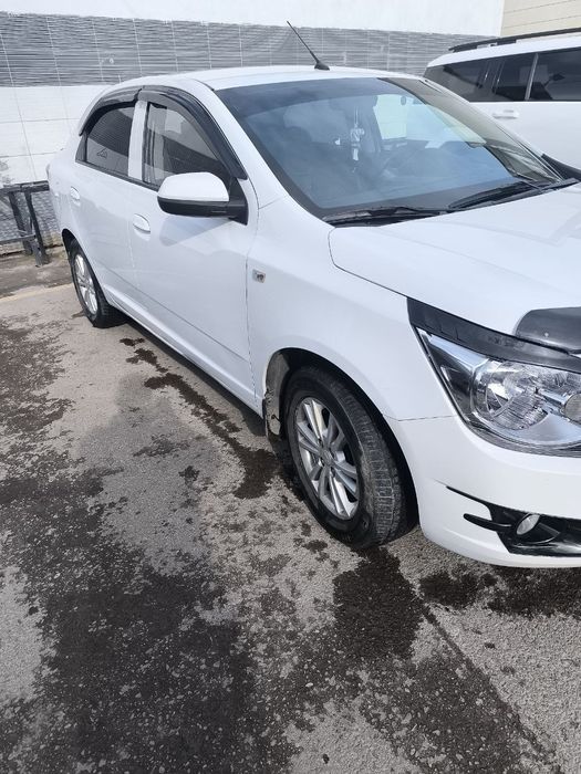 Срочно продам машину