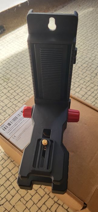 Set nivela  laser  360 °, acumulator,suport magnetic,geanta de transport 650 lei