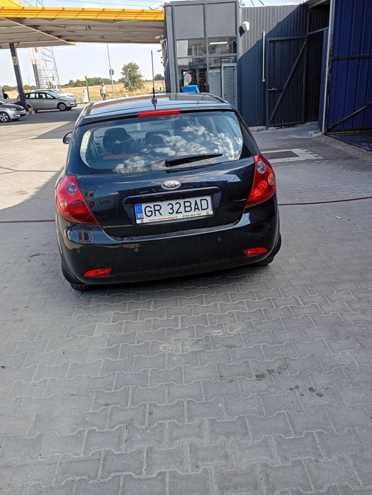 Vând KIA ceed 1.4 benzina an 2008