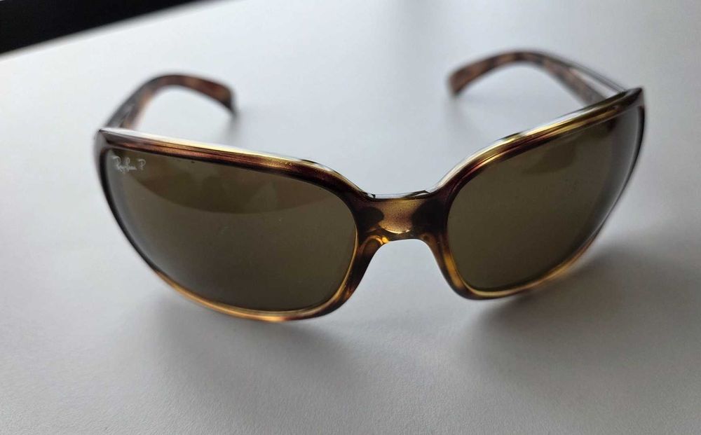 RayBan RB4068 Polarizati 642/57