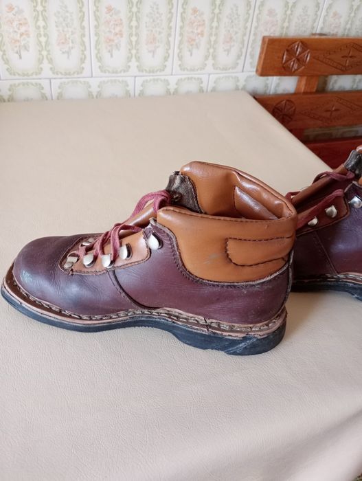 Bocanci de schi sau fara schi mărimea 35