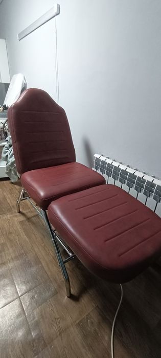 Продам кушетку косметологическую