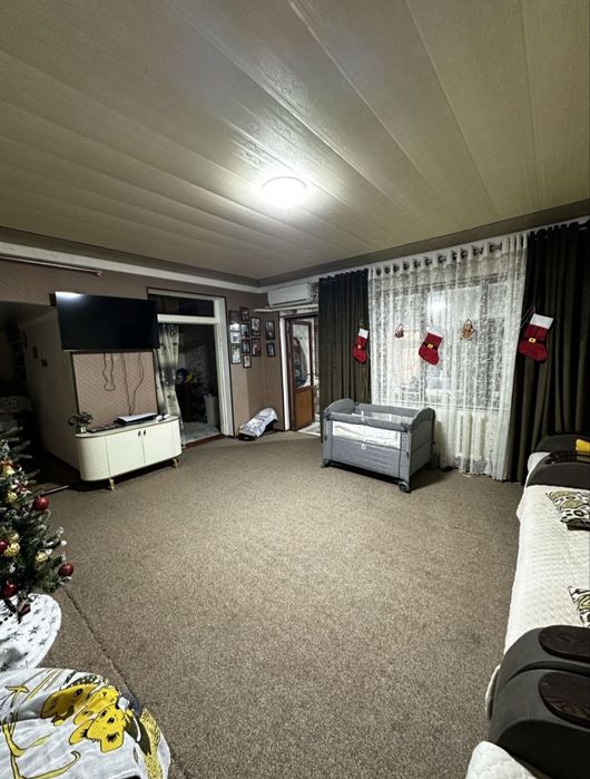 1,8 сотох ховли сотилади