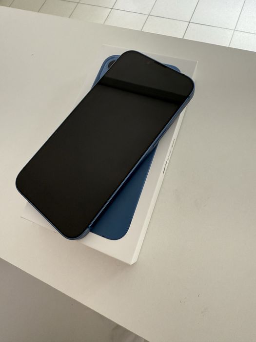 Продам iphone 13 память 512 г