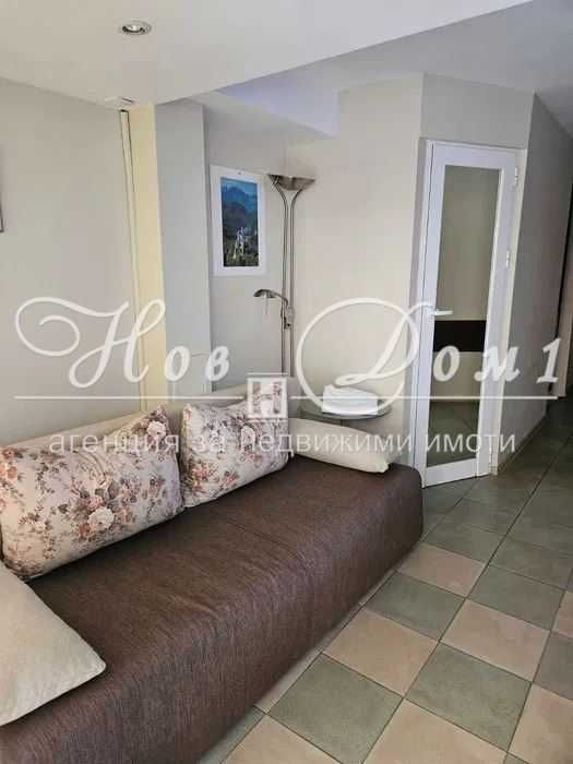 Дава се под наем Едностаен апартамент в Варна, ЖП Гара - 40 кв.м за 382.5 € - Снимка #1