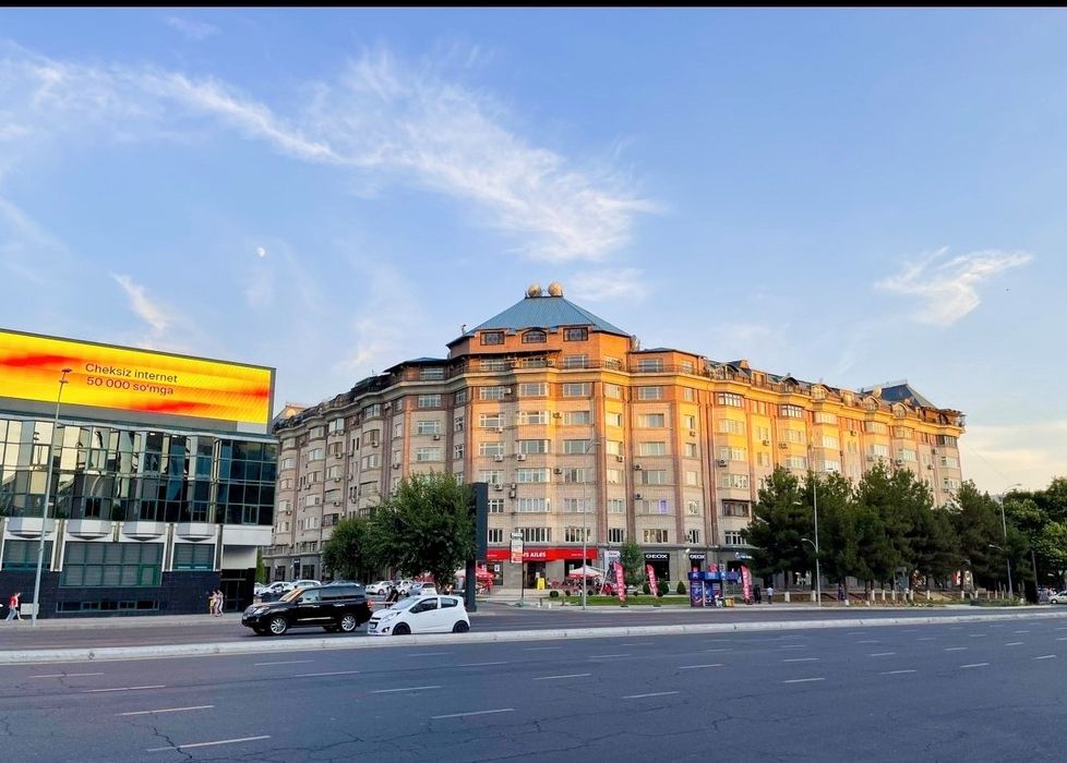 220 м² в центре Ойбека - пространство для жизни без компромиссов.