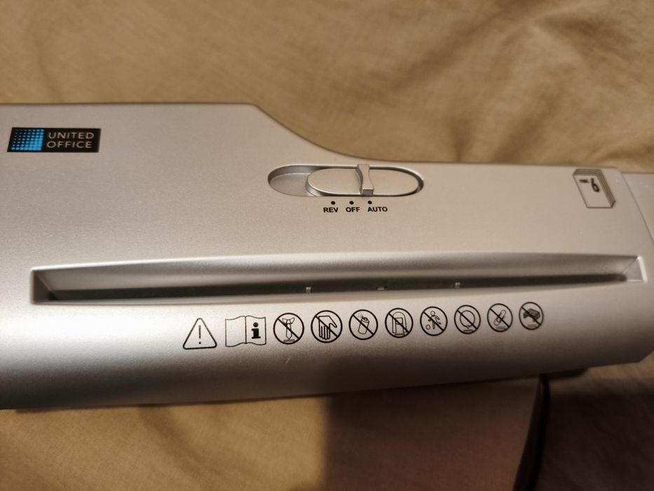 Шредер за унищожаване на документи UNITED IFFICE