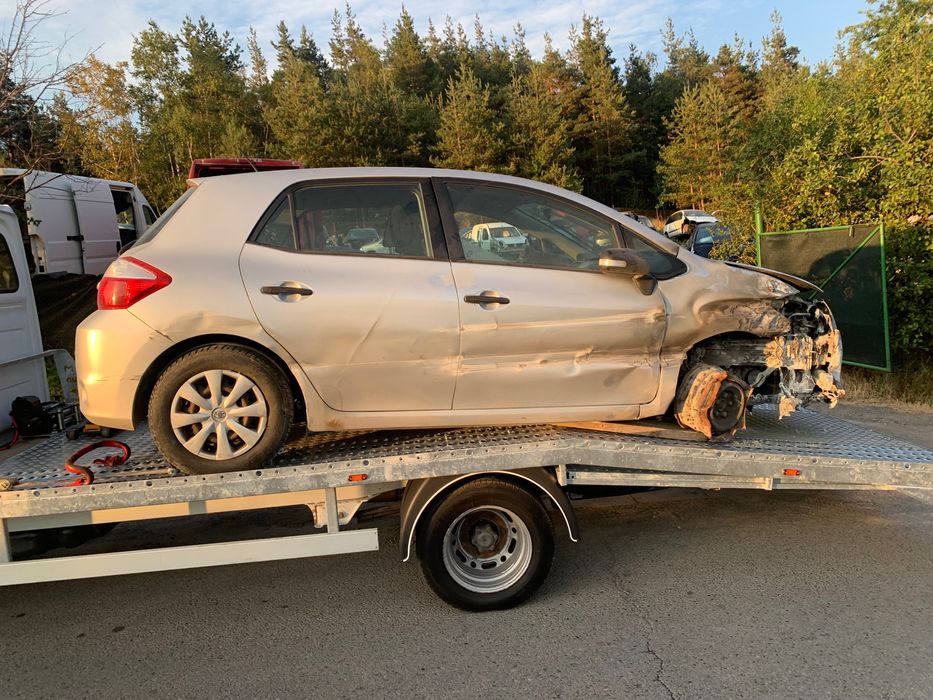 Toyota Auris 1.4d4d 90кс 6 скорости