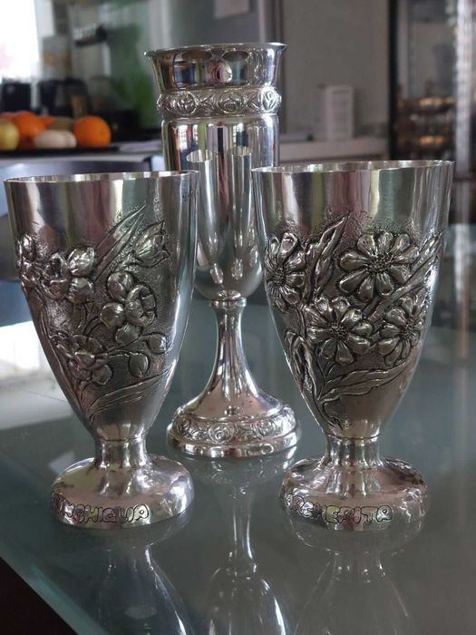 Сребърни чаши,проба 800  за вино вода - 180- 250 мл.сребърна чаша