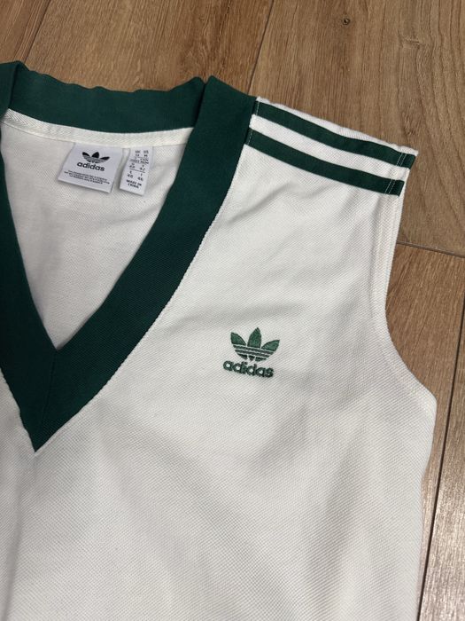 Дамска рокля ADIDAS L размер носена