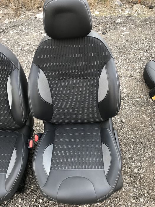 Салон за Пежо 2008 Peugeot 2008 2019 година