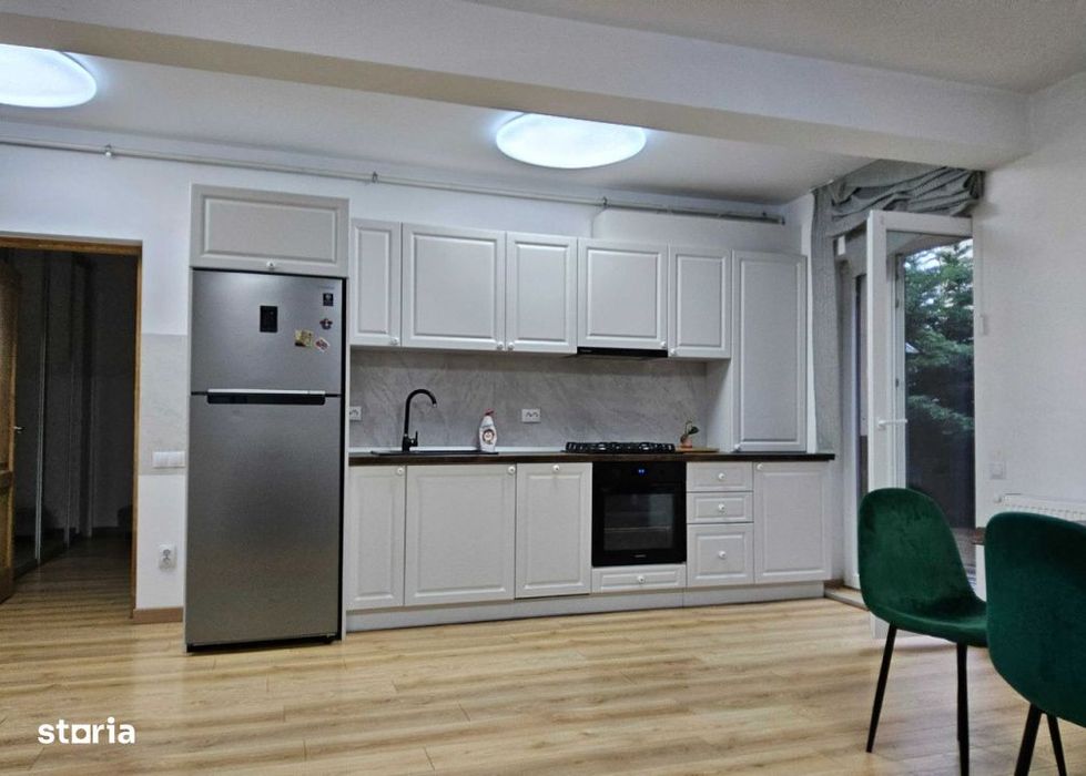 Inchiriez Apartament Lux | 2 Camere | Parcare | Zona Vivo