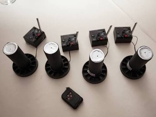 Vulcani electrici valsul mirilor, Artificii interior  flacără rece