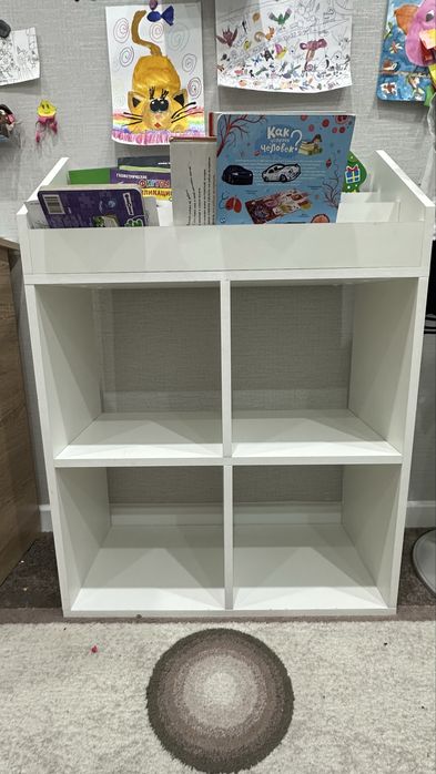 Стеллаж книжный