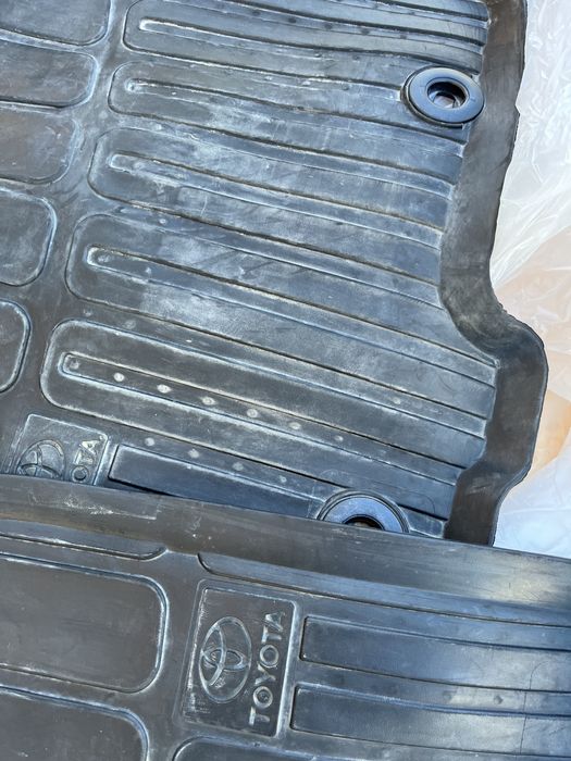 Б/У Оригинал полики прадо (prado) 2021 4 элемент