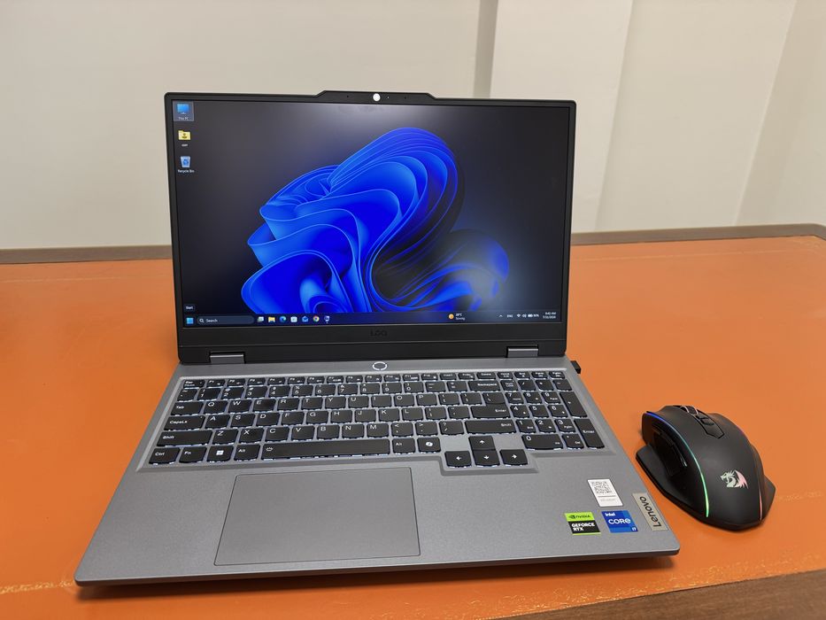 Lenovo LOQ 15IRX9 cu procesor
Intel Core i7-13650HX pana la 4.9GHz, 15.6"
Full HD, IPS, 144Hz, 24GB DDR5, 512GB SSD,
NVIDIA GeForce RTX 3050 6GB GDDR6