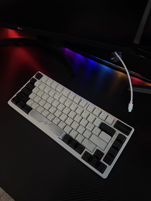 tastatura gaming aqirys adara mini