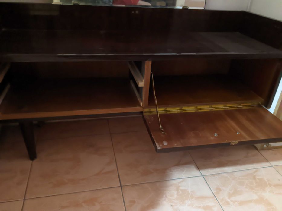 Трюмо с зеркалом. Тумба.