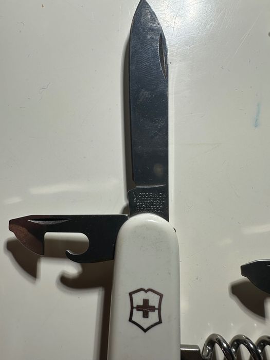 4 buc. Victorinox si Wenger