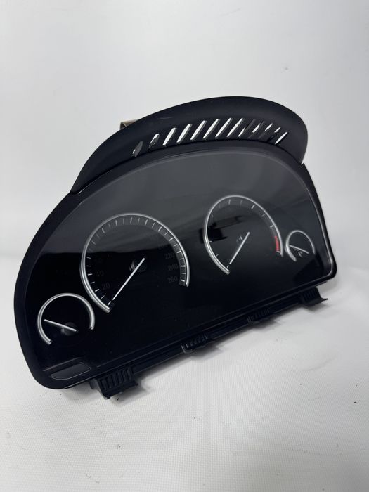 OEM BMW полу дигитален километраж табло с headup HUD BMW 5 6 7 серия F10 F11 F07 F06 F12 F13 F01 F02 F03 F04.