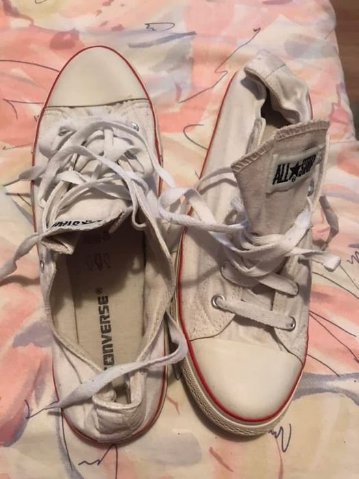 Бели кецове Converse