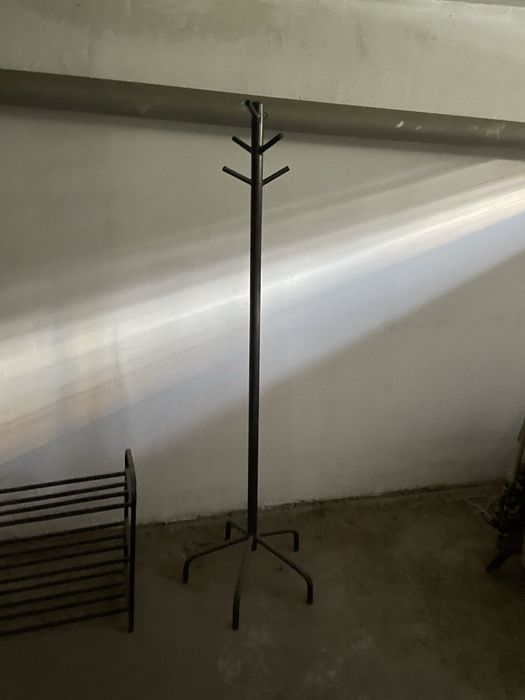 Обувница и вешалка