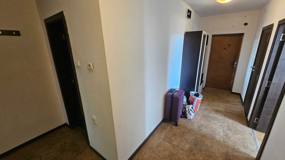 Н-3-130-Дава се под наем тристаен апартамент в ж.к. "В. Левски"