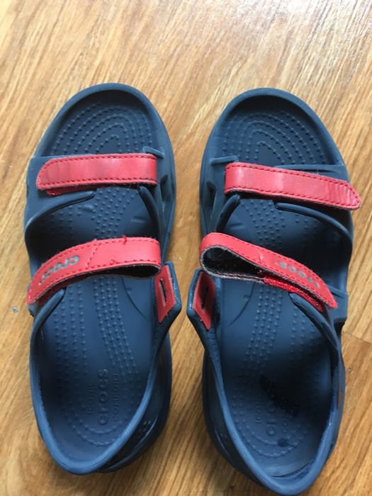 Crocs c13 и  j1 сандали