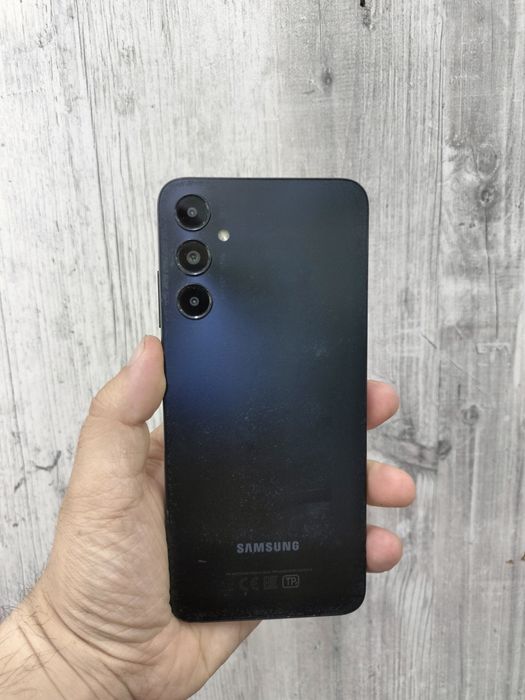 Продам Samsung A05s 128gb