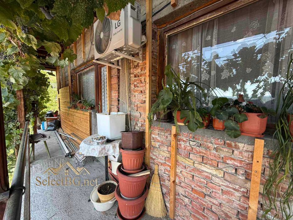 Продава се Къща в Велико Търново, Варуша - 250 кв.м за 1680 €/кв.м - Снимка #16