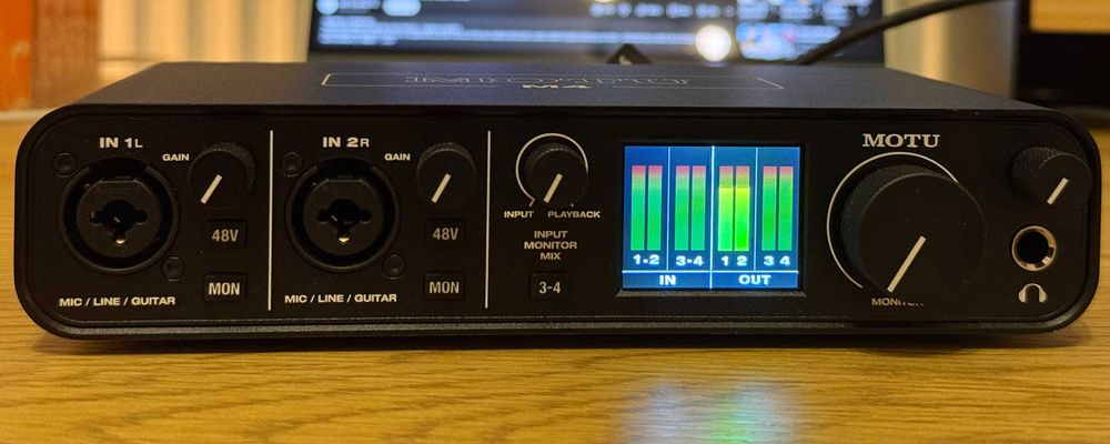 Interfata audio MOTU M4
