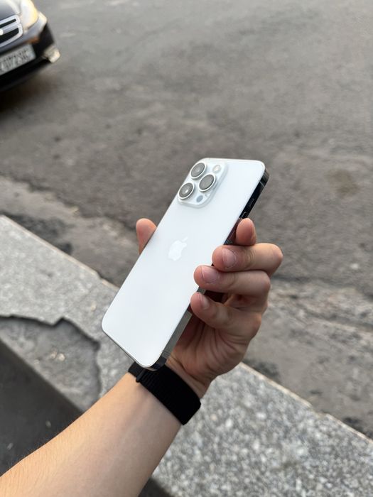 apple 14 pro max ideal