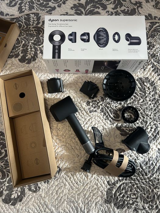 Dyson Supersonic HD07 – Feon profesional, nou în cutie + accesorii