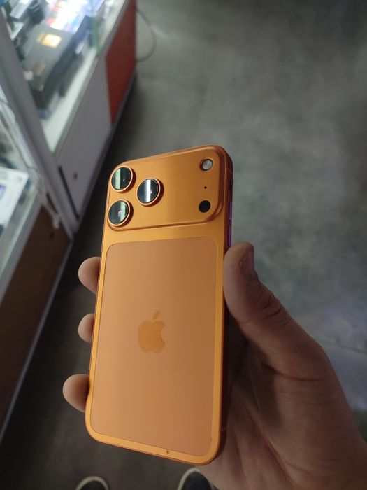 Айфон хр в корпусе 17 про