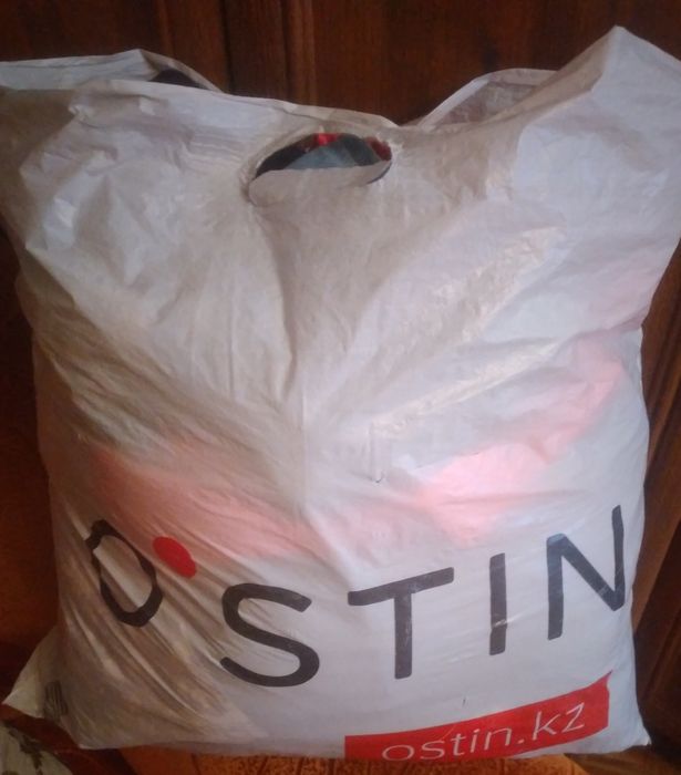 Продам вещи,за всё 2000