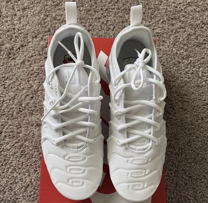 Nike Air VaporMax Plus Alb