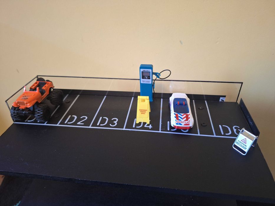 Детски паркинг гараж (ръчна изработка)