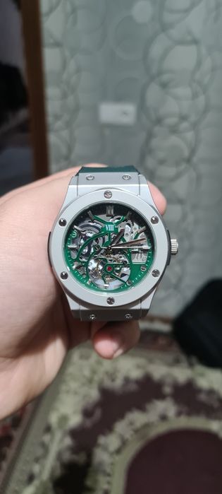 Часы мужские  Hublot