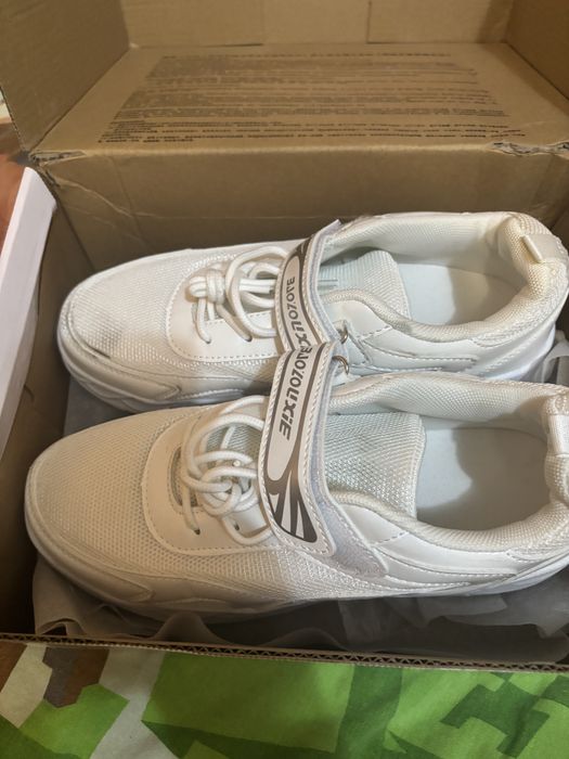 Роликовые кроссовки